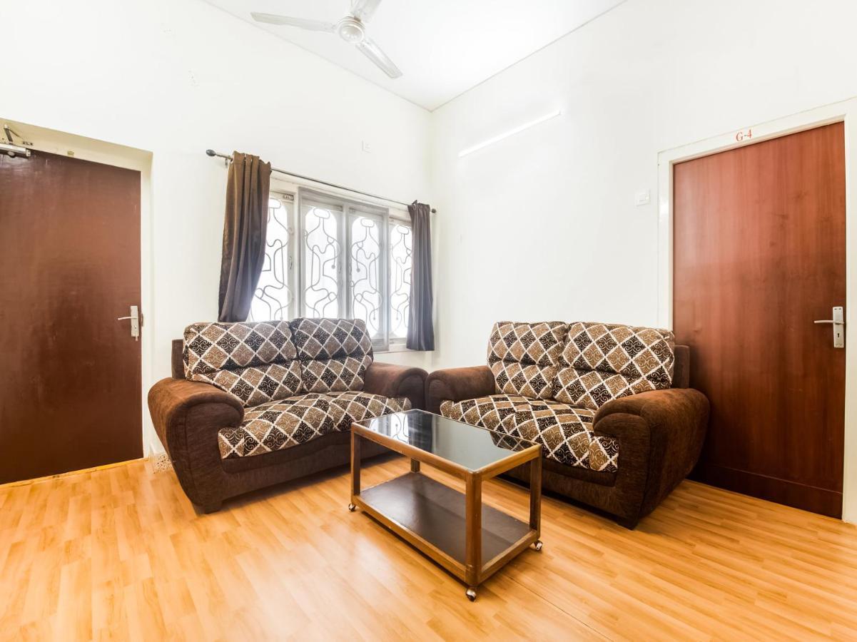 Oyo 76129 Rk Inn คุนตูร์ ภายนอก รูปภาพ