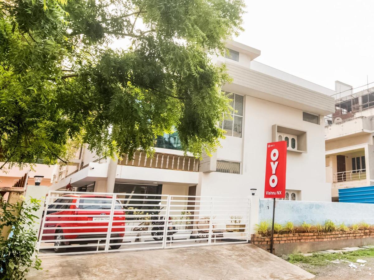 Oyo 76129 Rk Inn คุนตูร์ ภายนอก รูปภาพ
